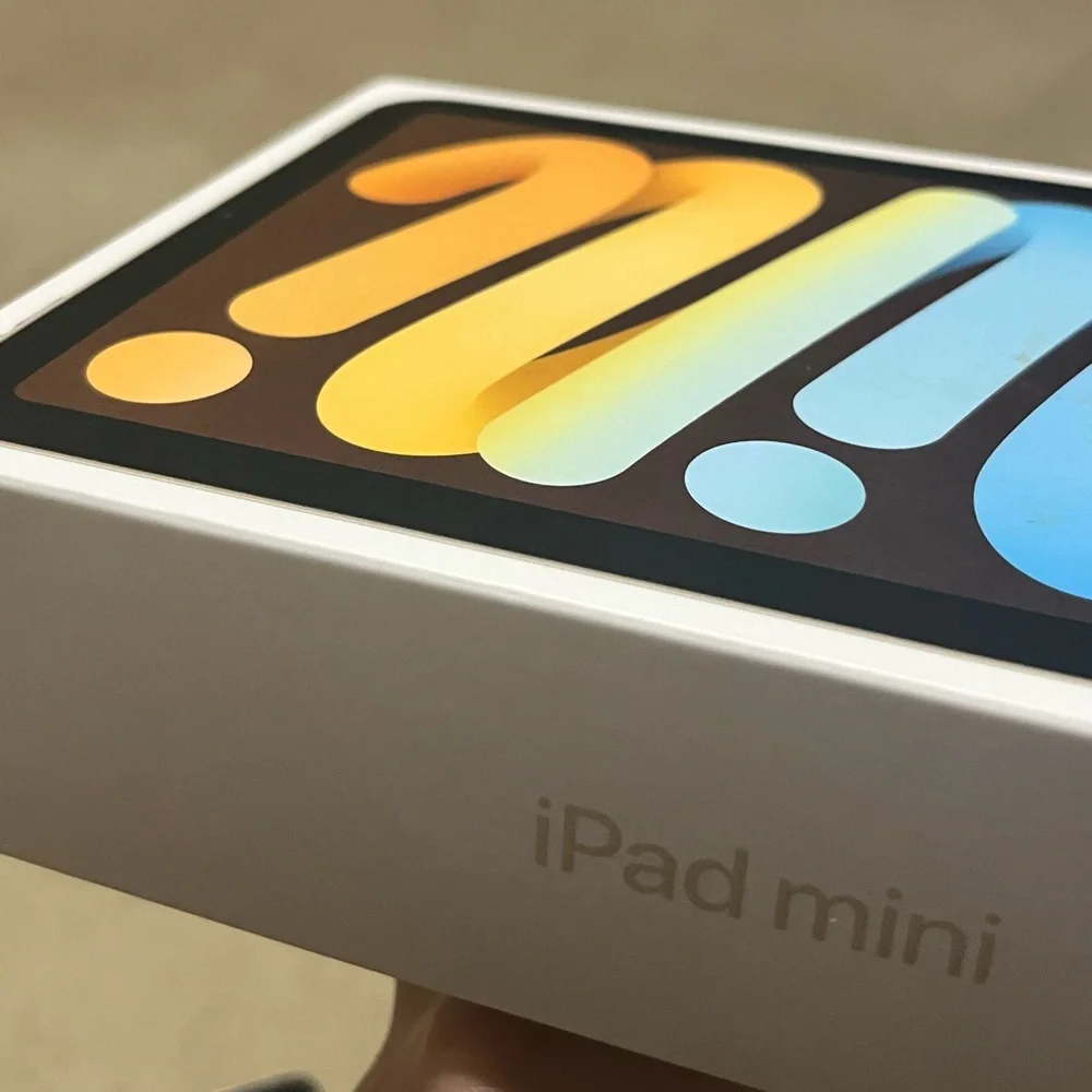 Apple iPad mini 6 generation- Starlight